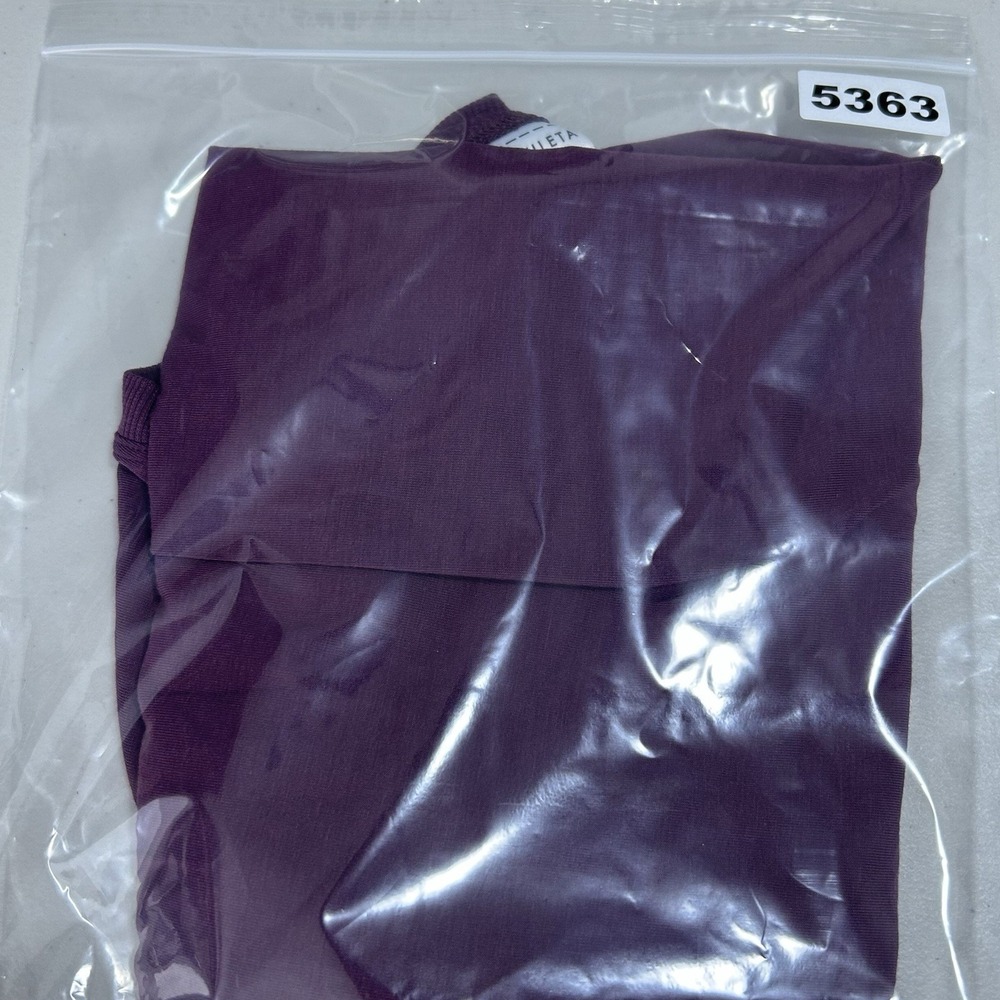 Athleta Ease In Hybrid Tee Sleeveless Woman Size Large Burgundy Activewear - Picture 9 of 9